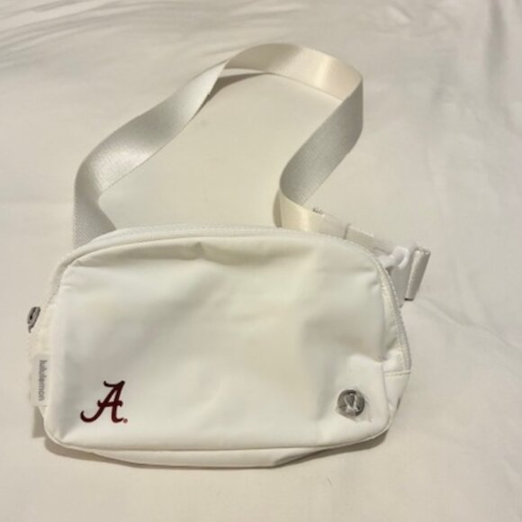 Lululemon Belt Bag White with Alabama Logo - NEW - Picture 2 of 6
